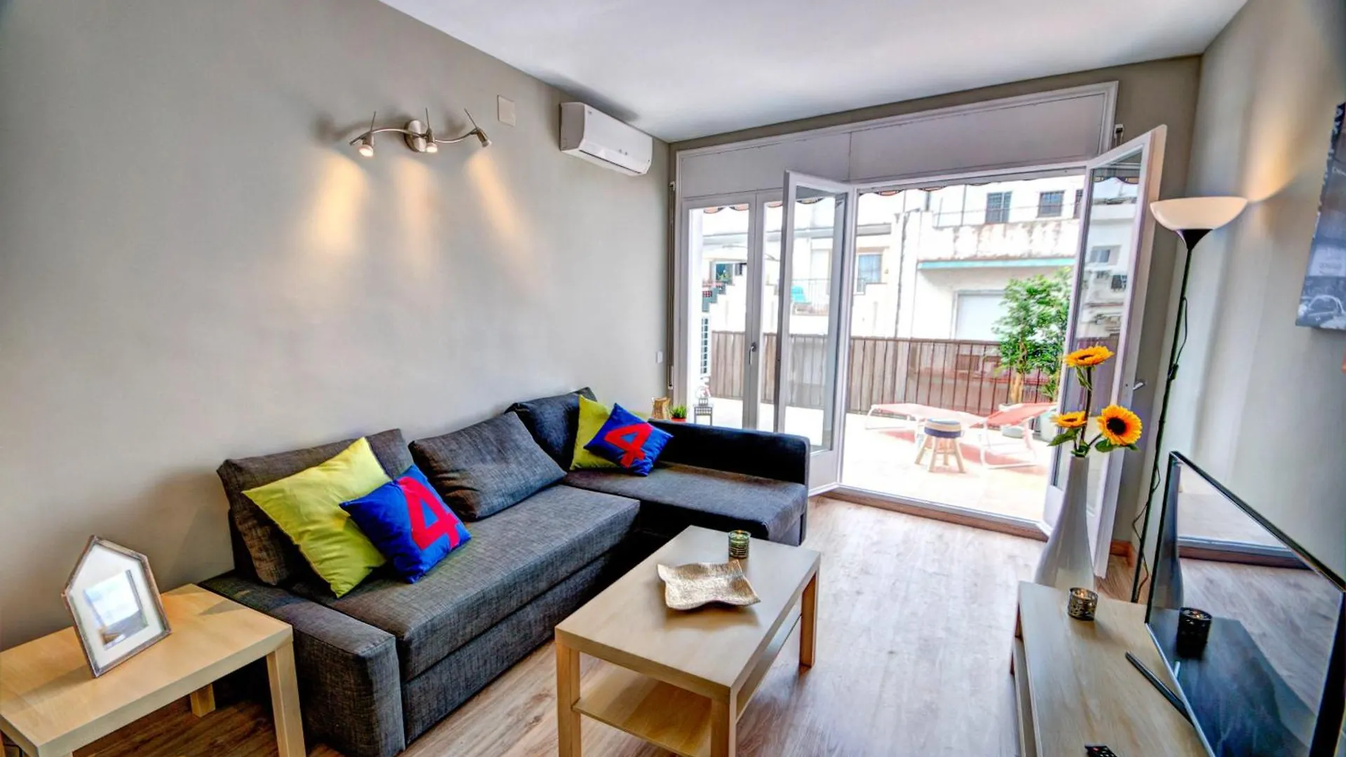 Amazing Terrace In The Center By Hello Homes Sitges Apartment